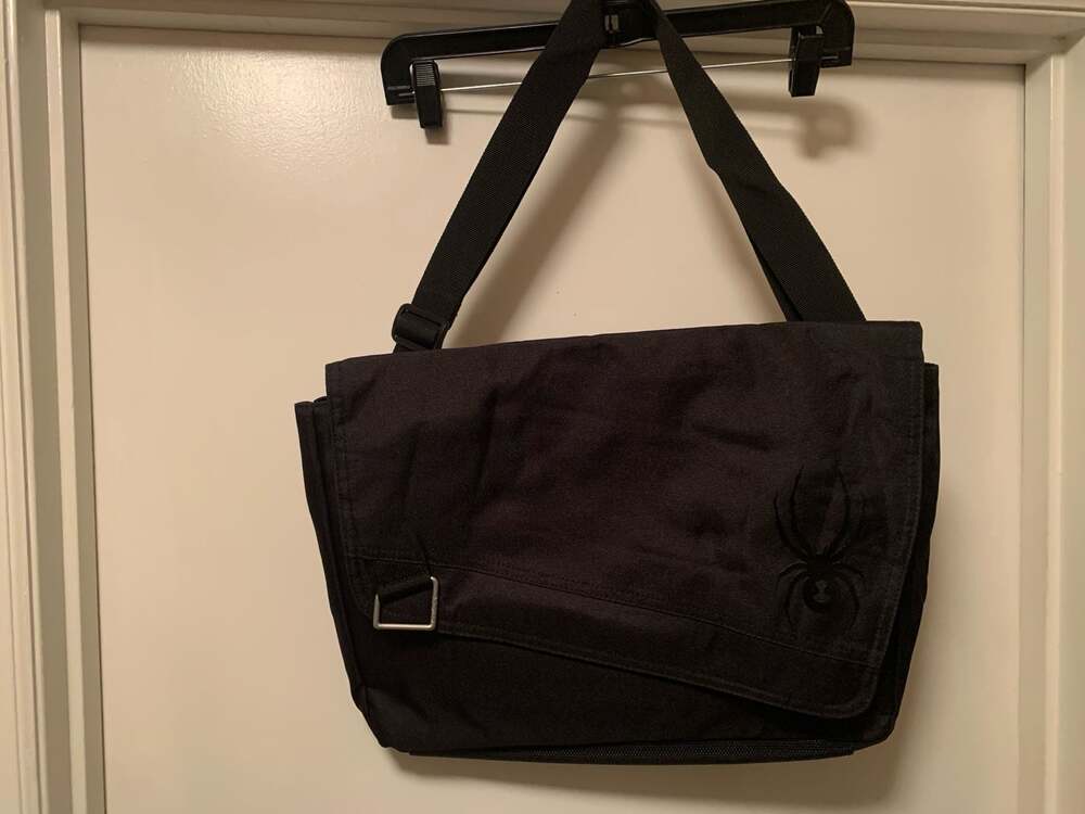 Spyder Nylon Messenger Bag Black